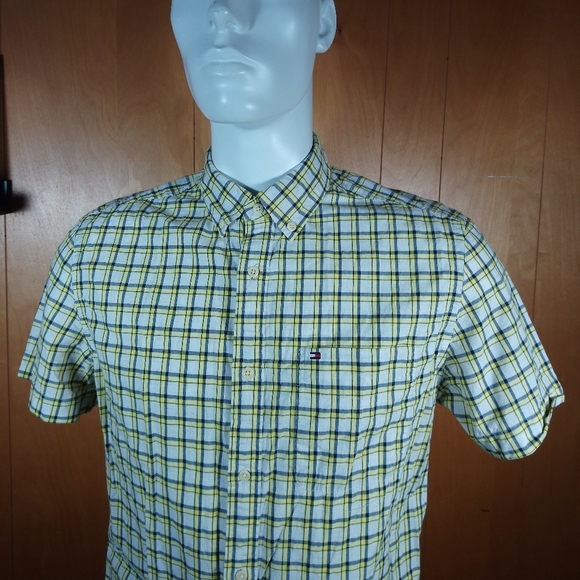 Tommy Hilfiger Button Down Shirt - Picture 2 of 5